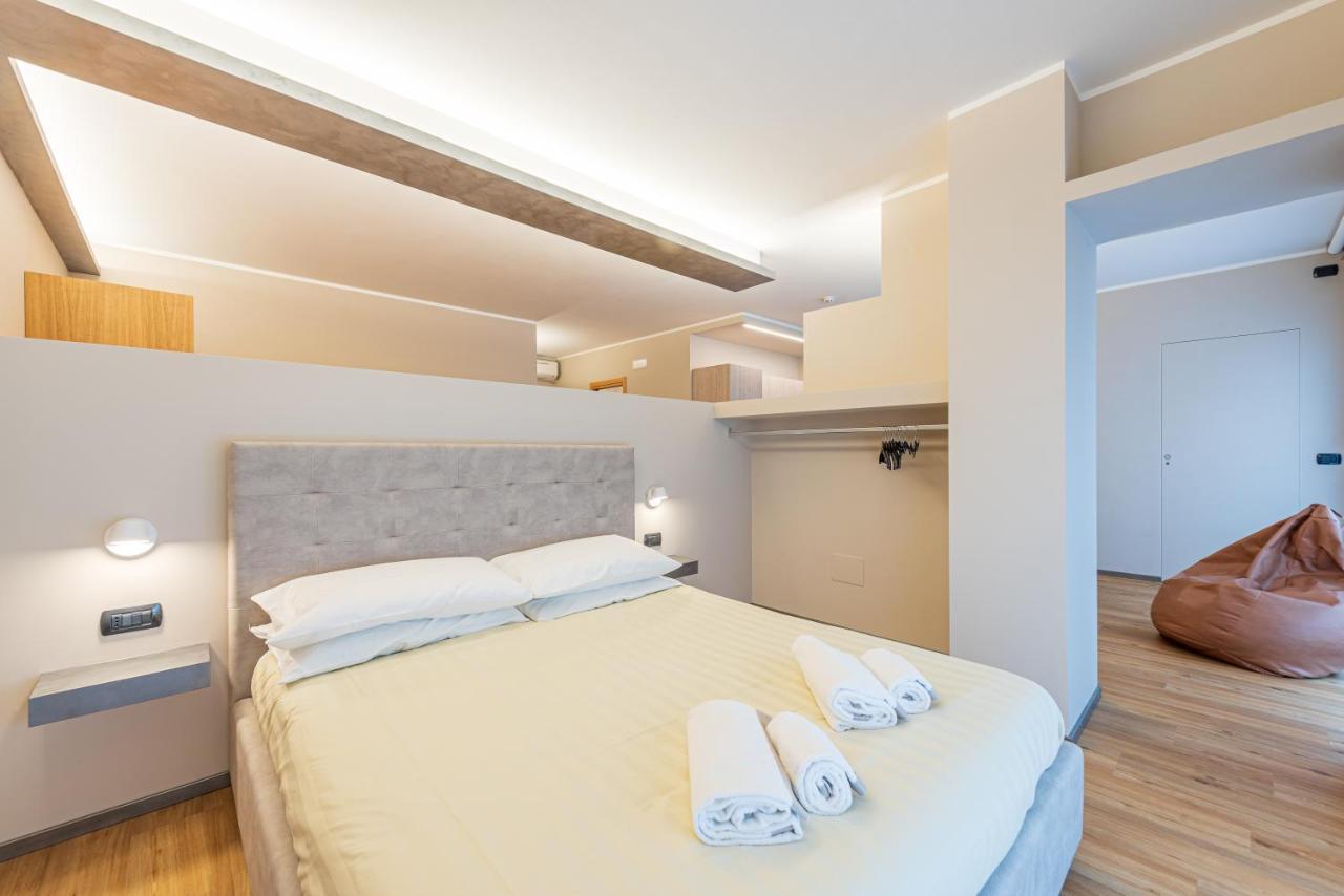Room 176, Alba Town المظهر الخارجي الصورة